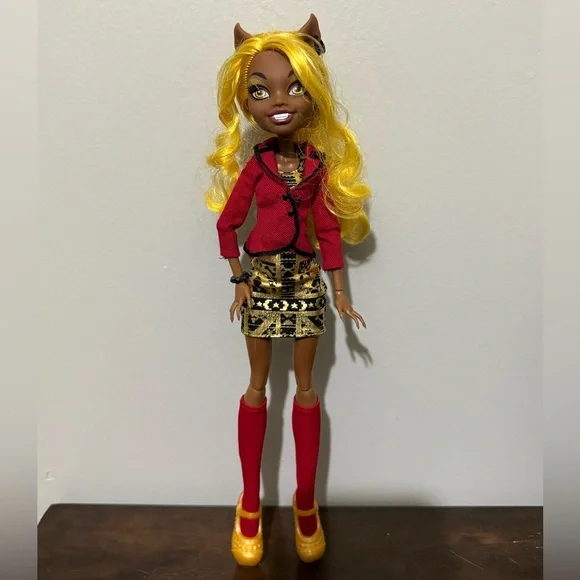 Monster High Clawdia Wolf Doll - Picture 1 of 5